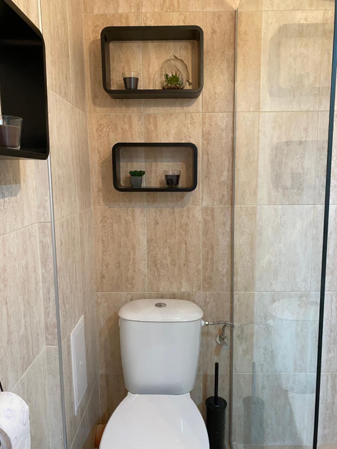 Stylish Urban Apart New 2021 Close To The Beach فارنا المظهر الخارجي الصورة