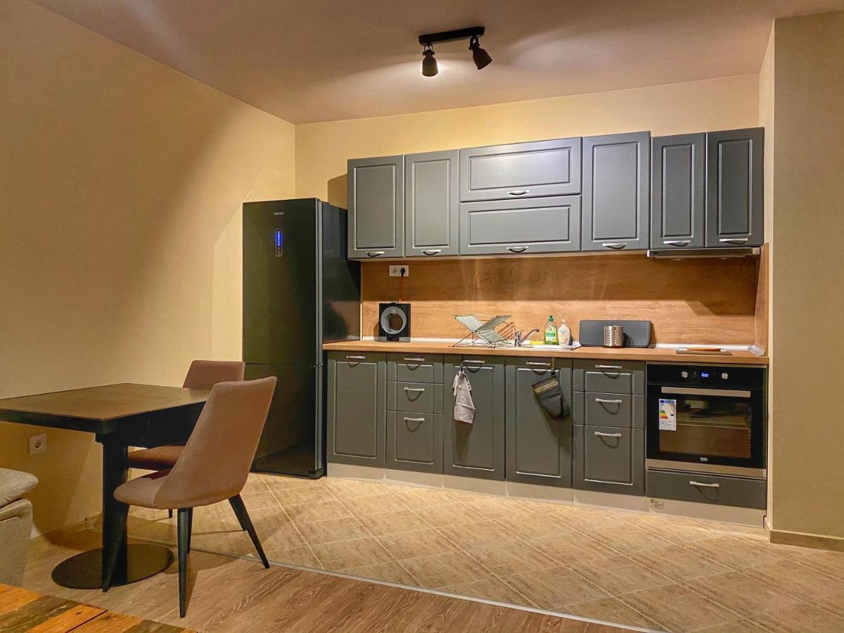 Stylish Urban Apart New 2021 Close To The Beach فارنا المظهر الخارجي الصورة